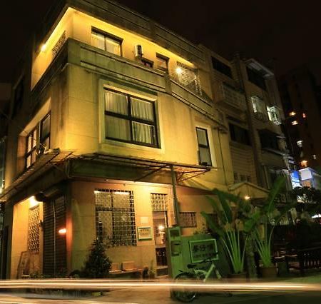 Auberge de jeunesse Meng Zi Bu _Dream Corner à Tainan Extérieur photo
